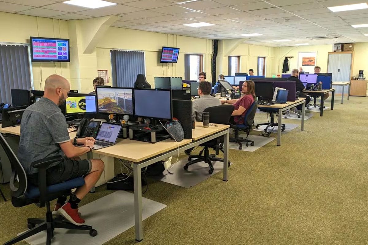 Tech support office