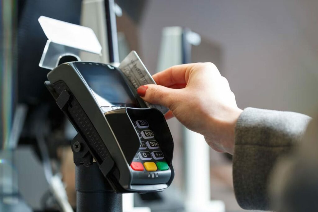 Cash versus Card Customer Category Choices